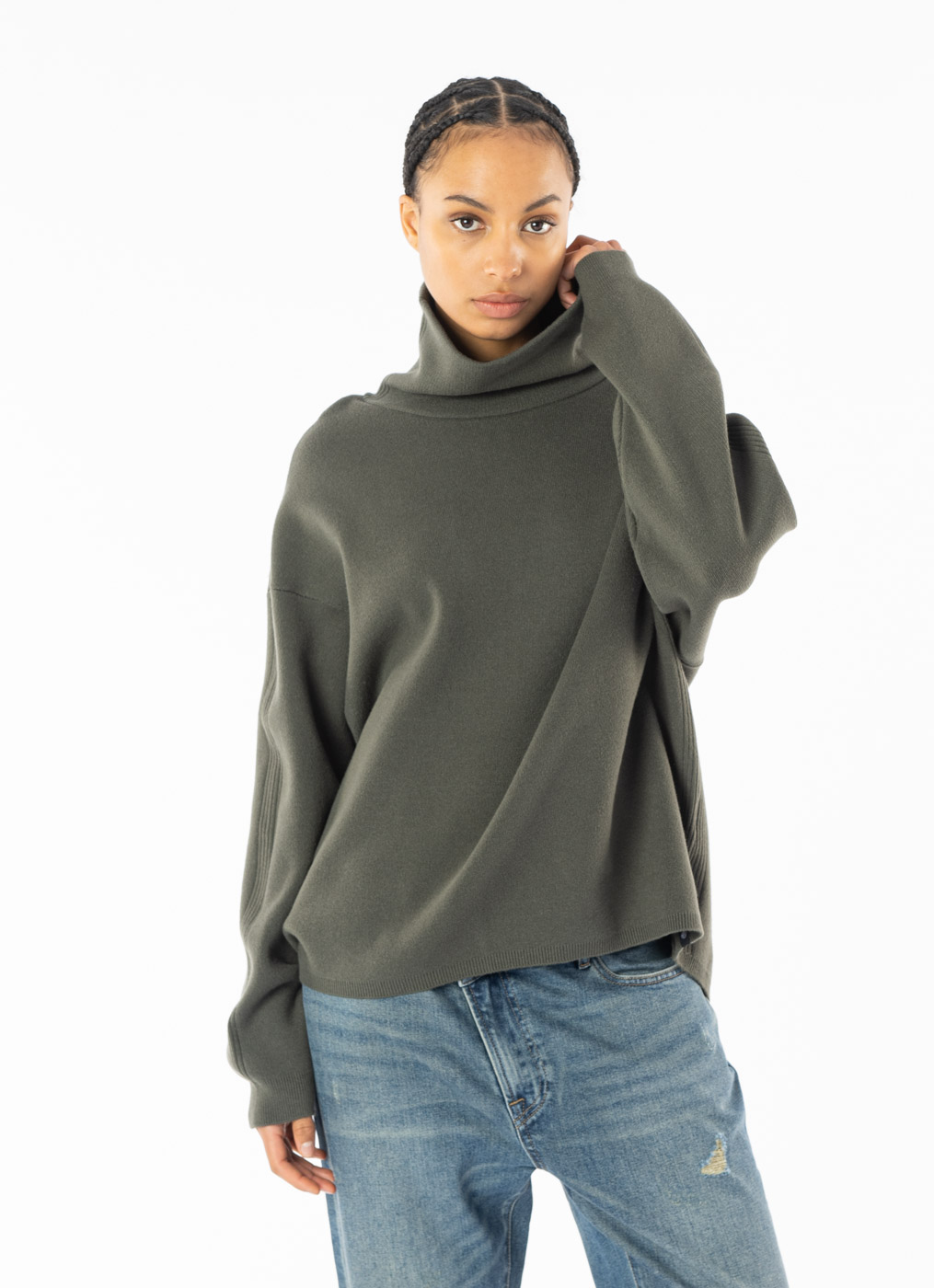 NAKITA - turtle neck sweater