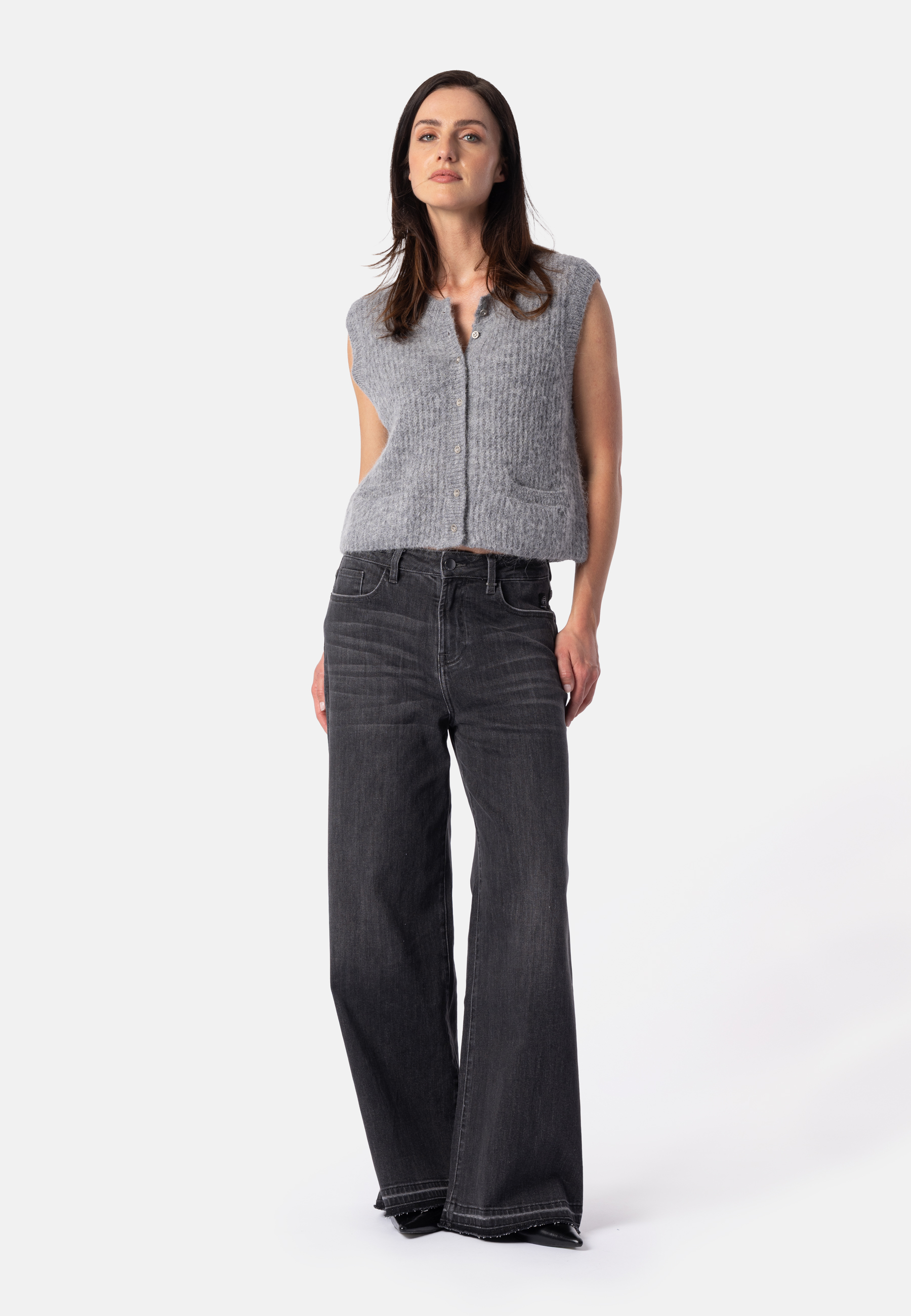 ADITI - knit vest