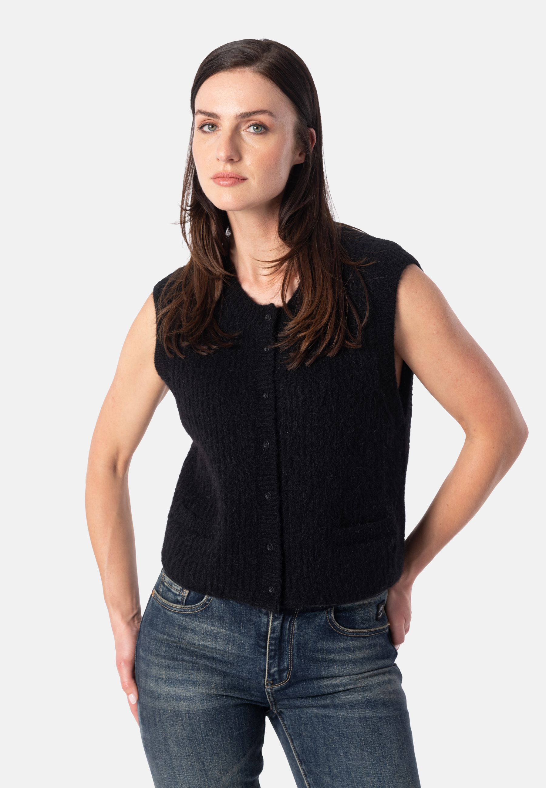 ADITI - knit vest